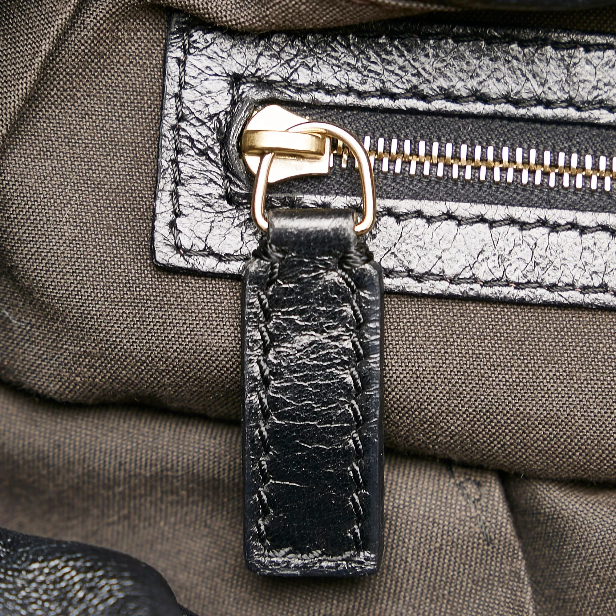 Fendi Leather Chef Shoulder Bag (SHG-35929)