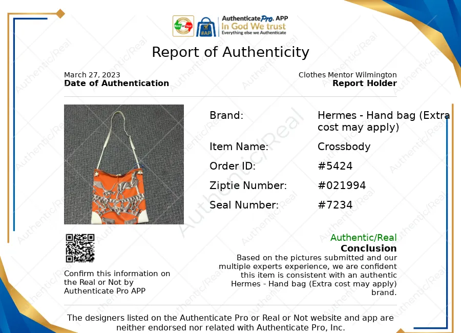 Medium Luxury Designer Handbag by Hermès - Exquisite Elegance and Timeless Style